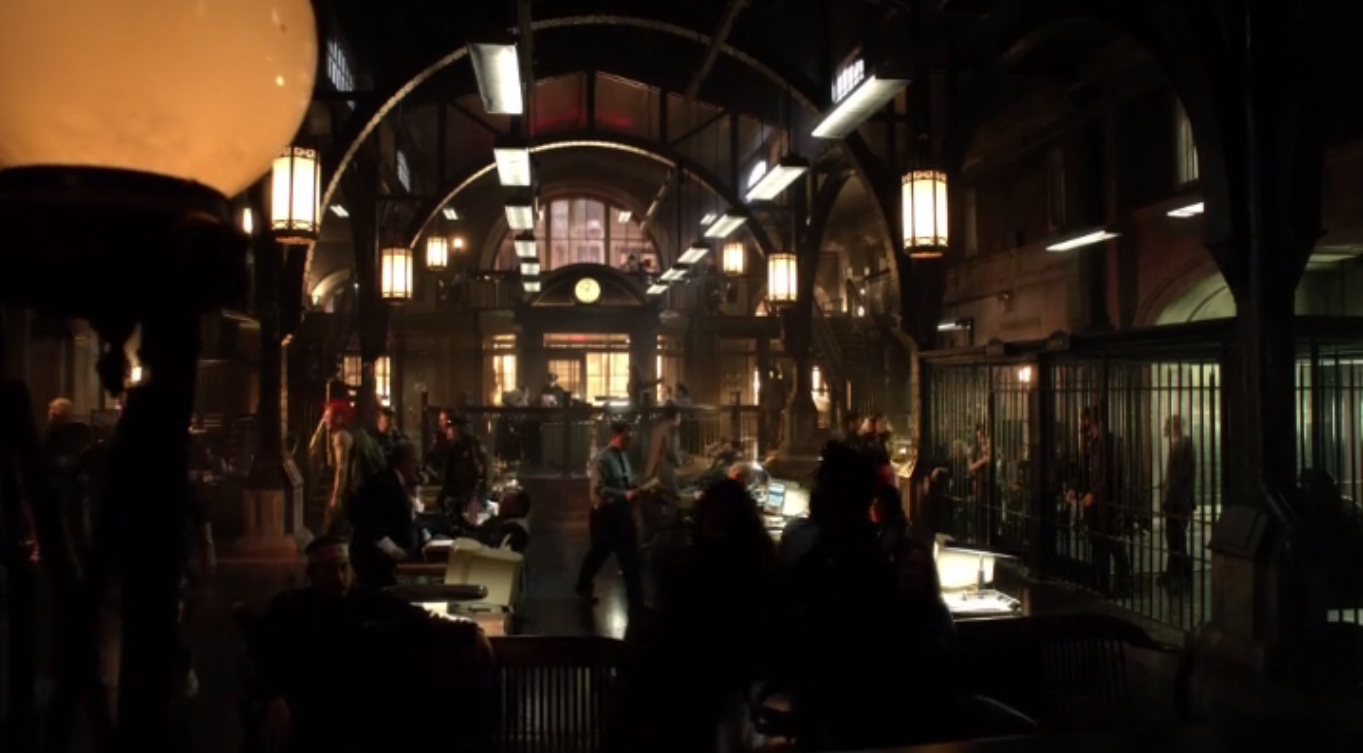 Лезбиянка полицейская gotham Лезбиянка полицейская gotham